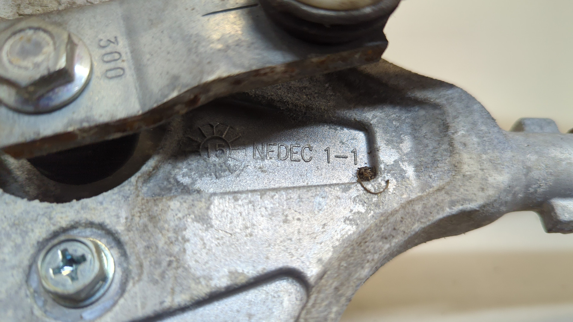 Трапеция стеклоочистителей