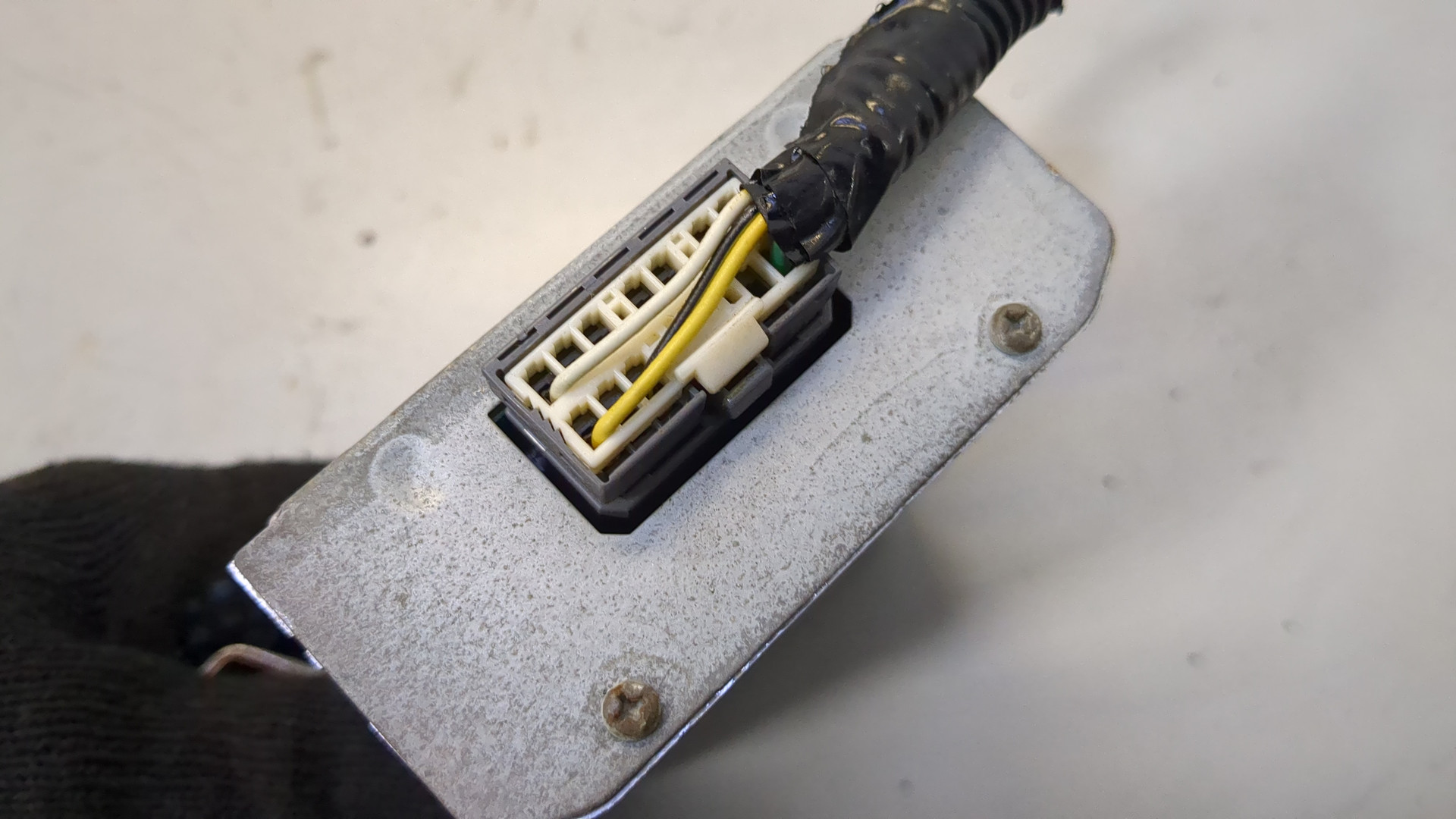 Преобразователь напряжения (адаптер)