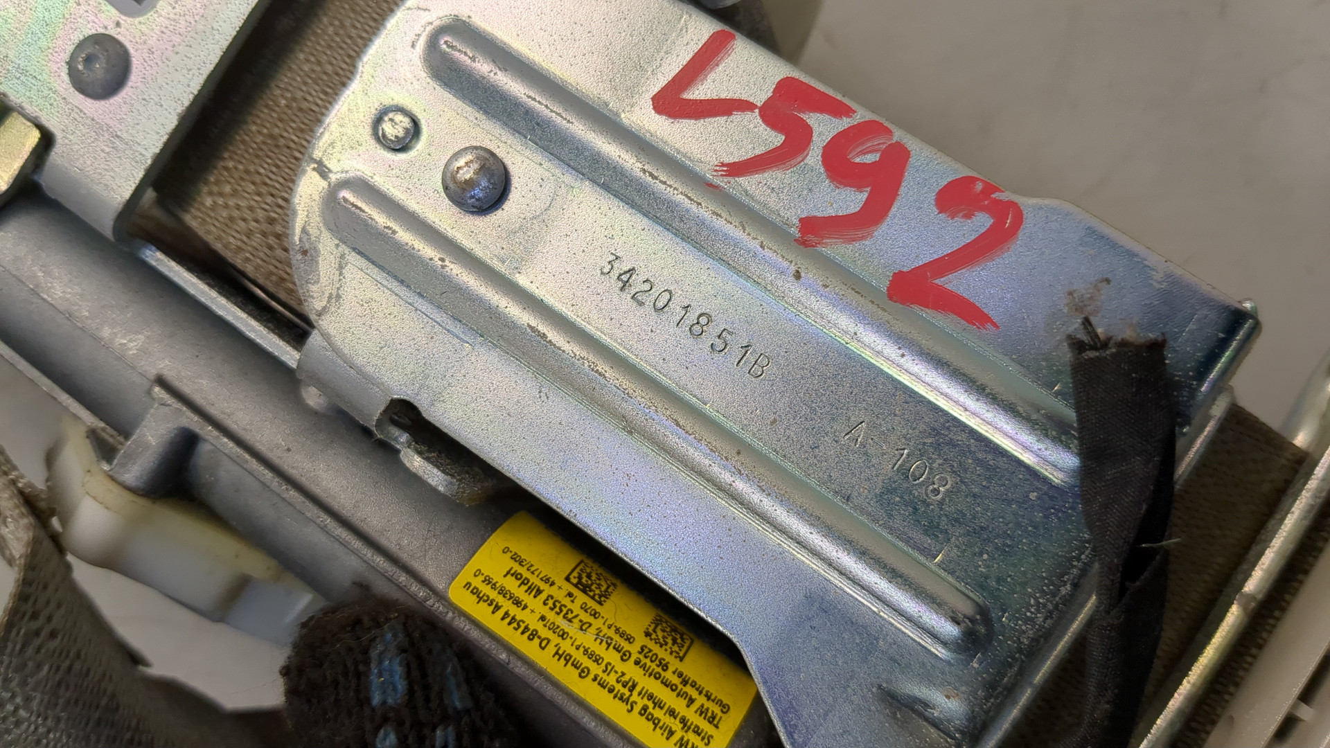 Ремень безопасности