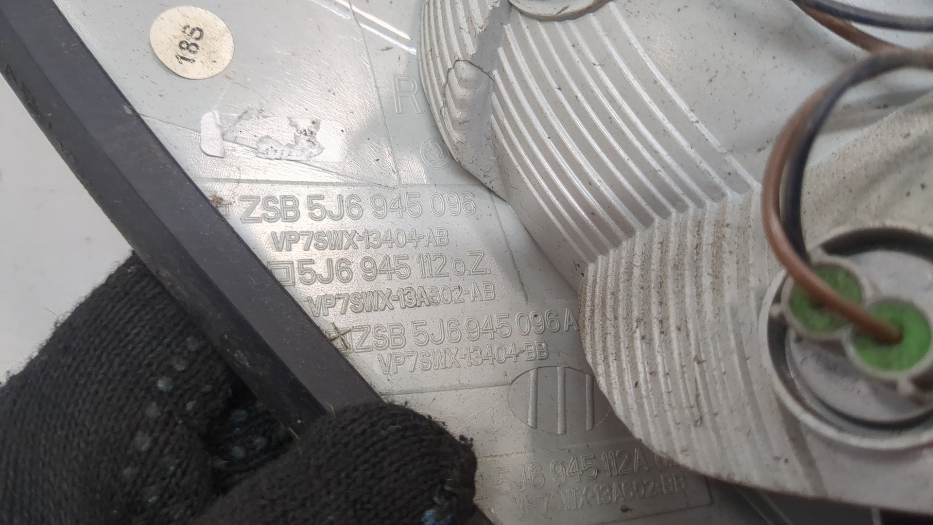 Фонарь задний правый