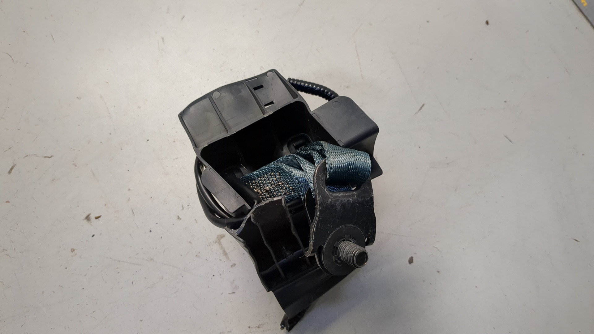 Ответная часть ремня безопасности