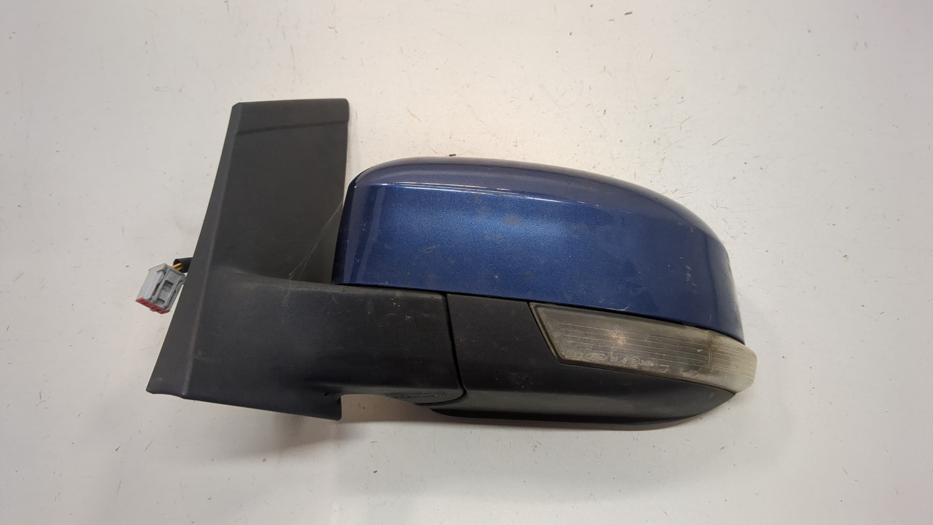 Зеркало правое электрическое