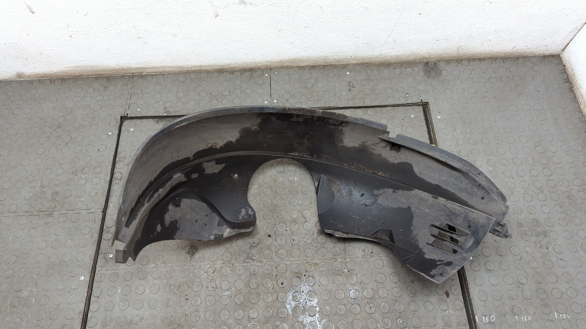 Локер передний правый