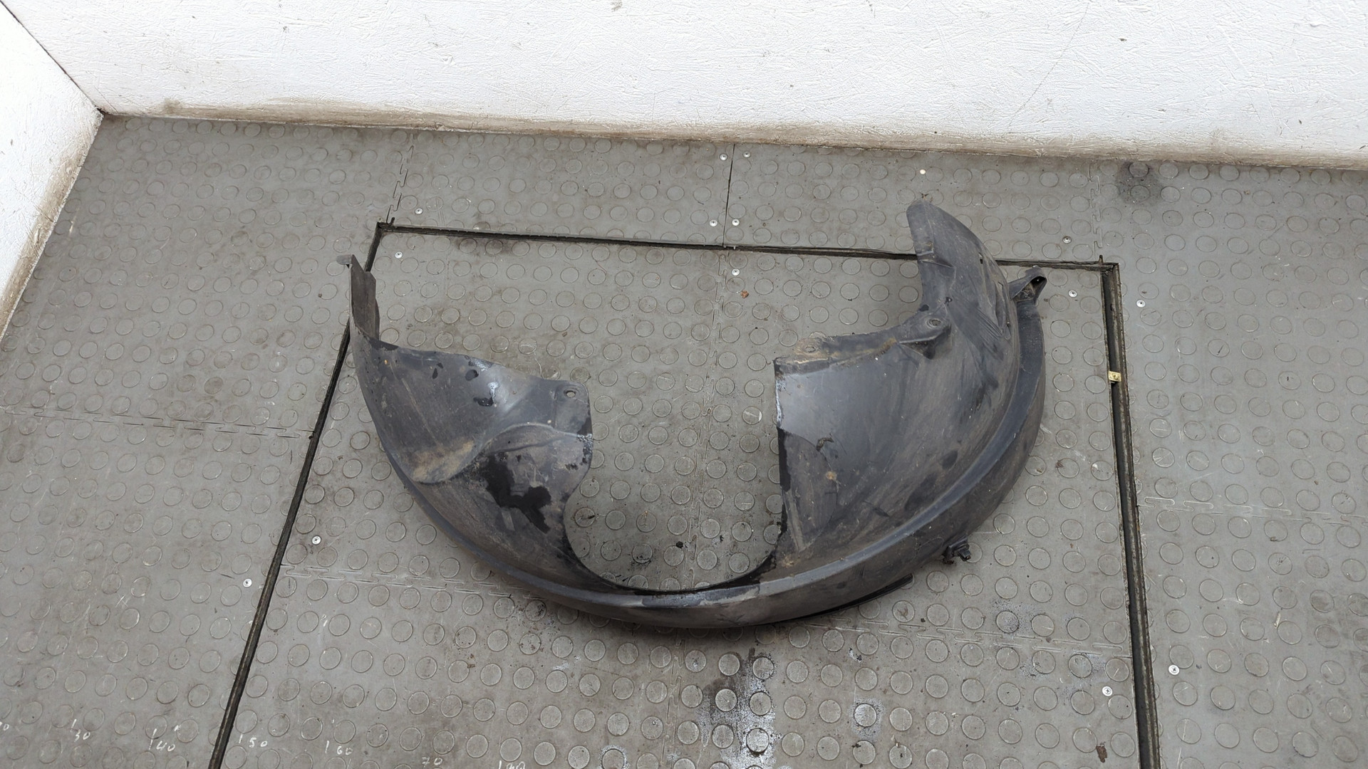 Локер передний правый