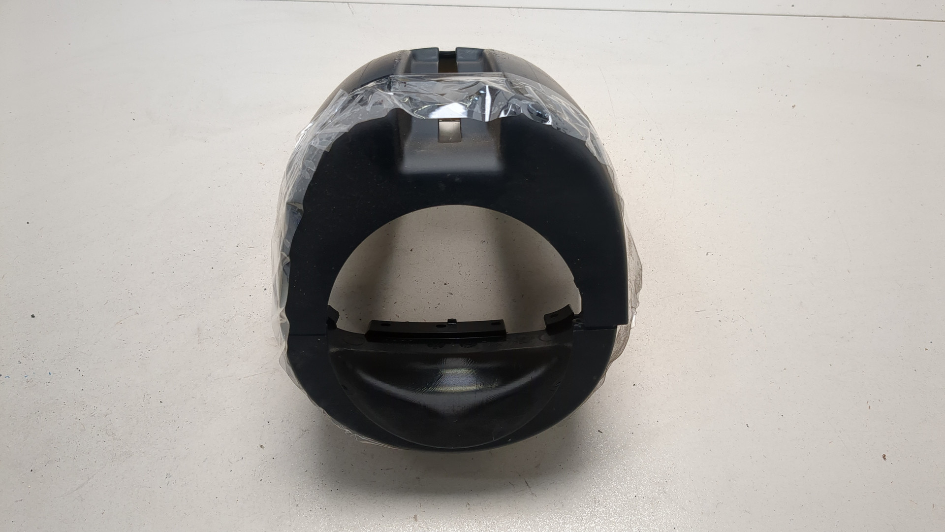 Кожух рулевой колонки