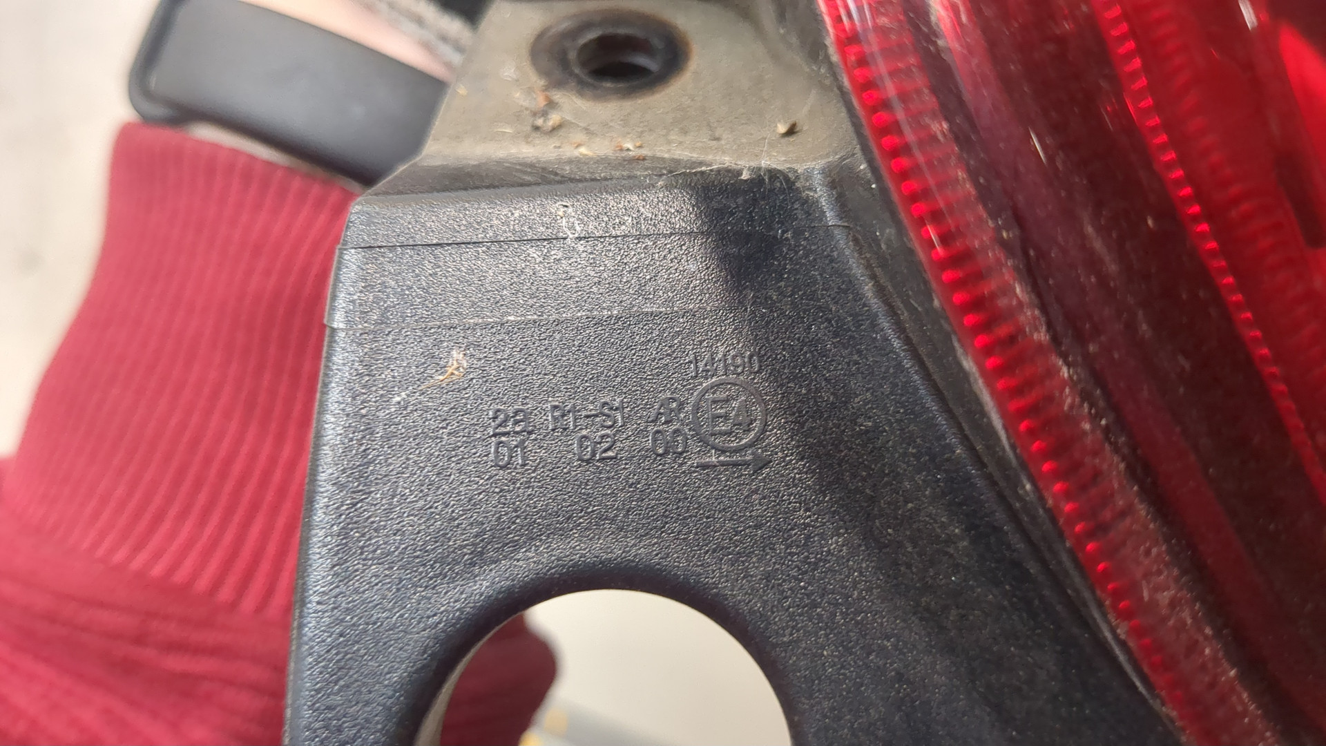 Фонарь задний левый