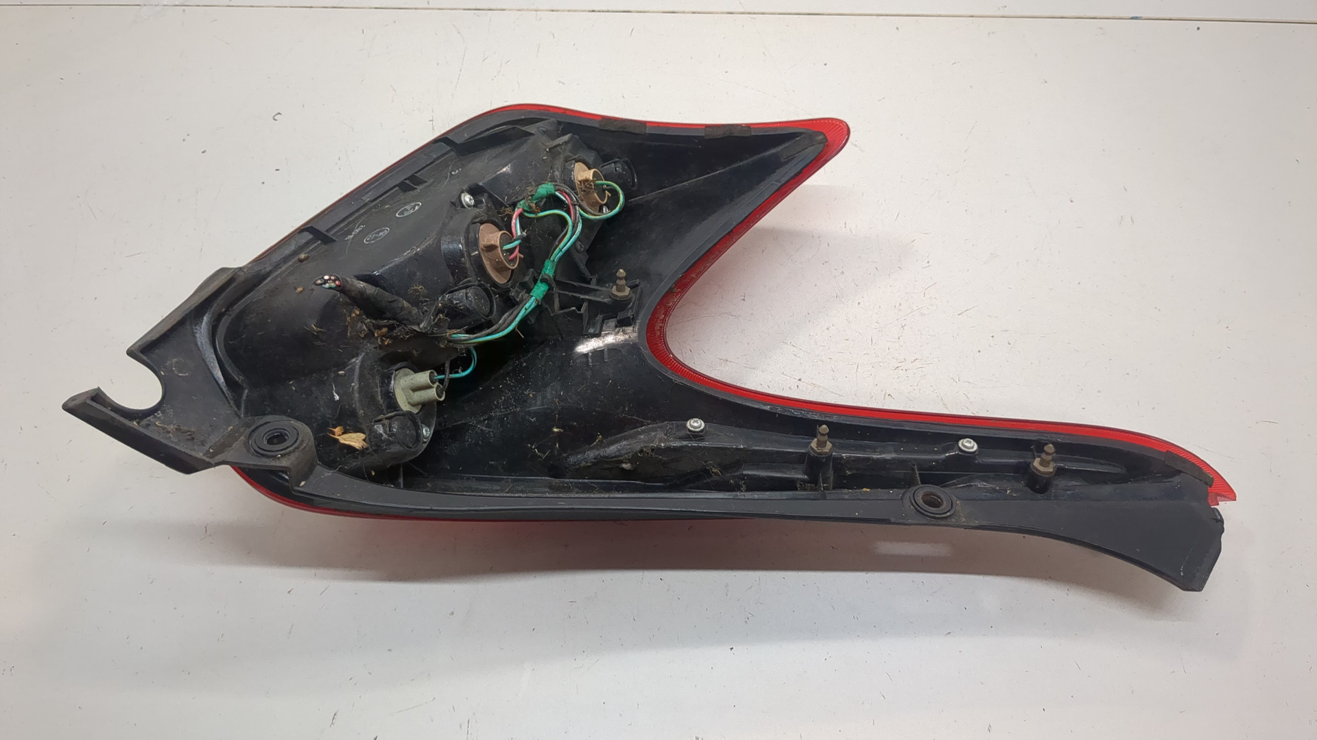 Фонарь задний левый