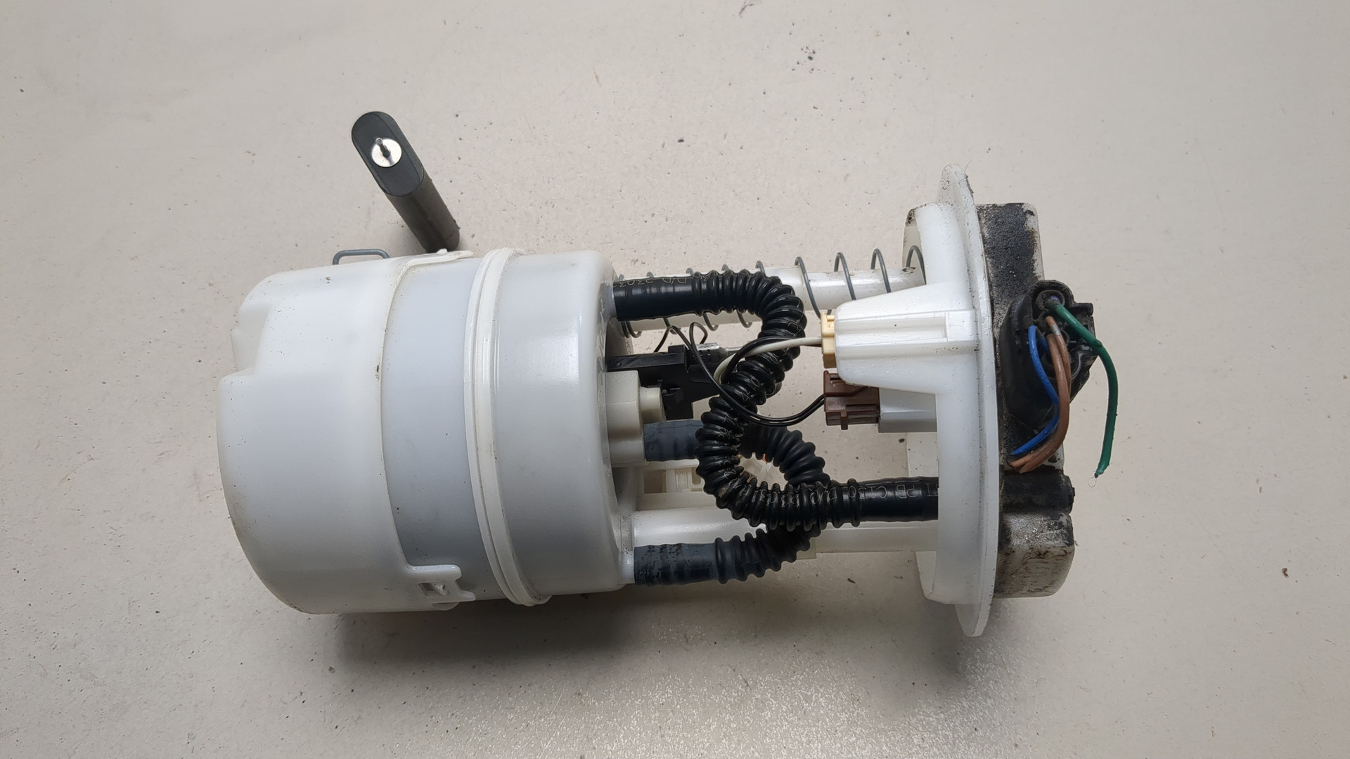 Насос топливный электрический