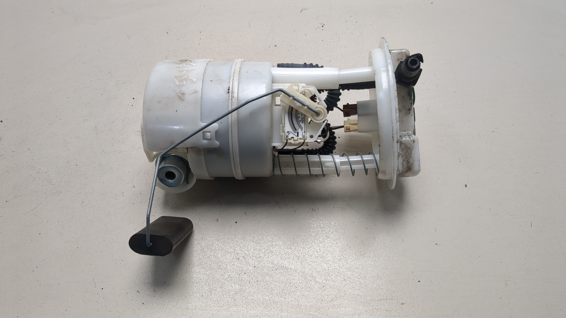 Насос топливный электрический