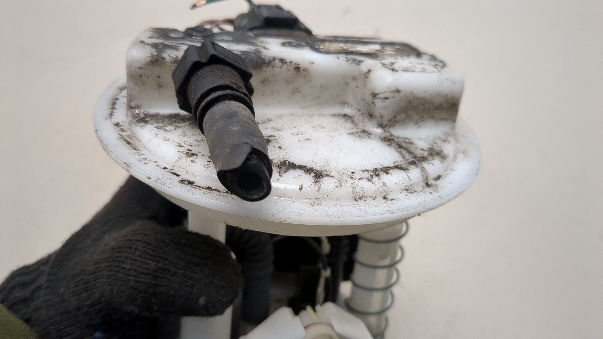 Насос топливный электрический