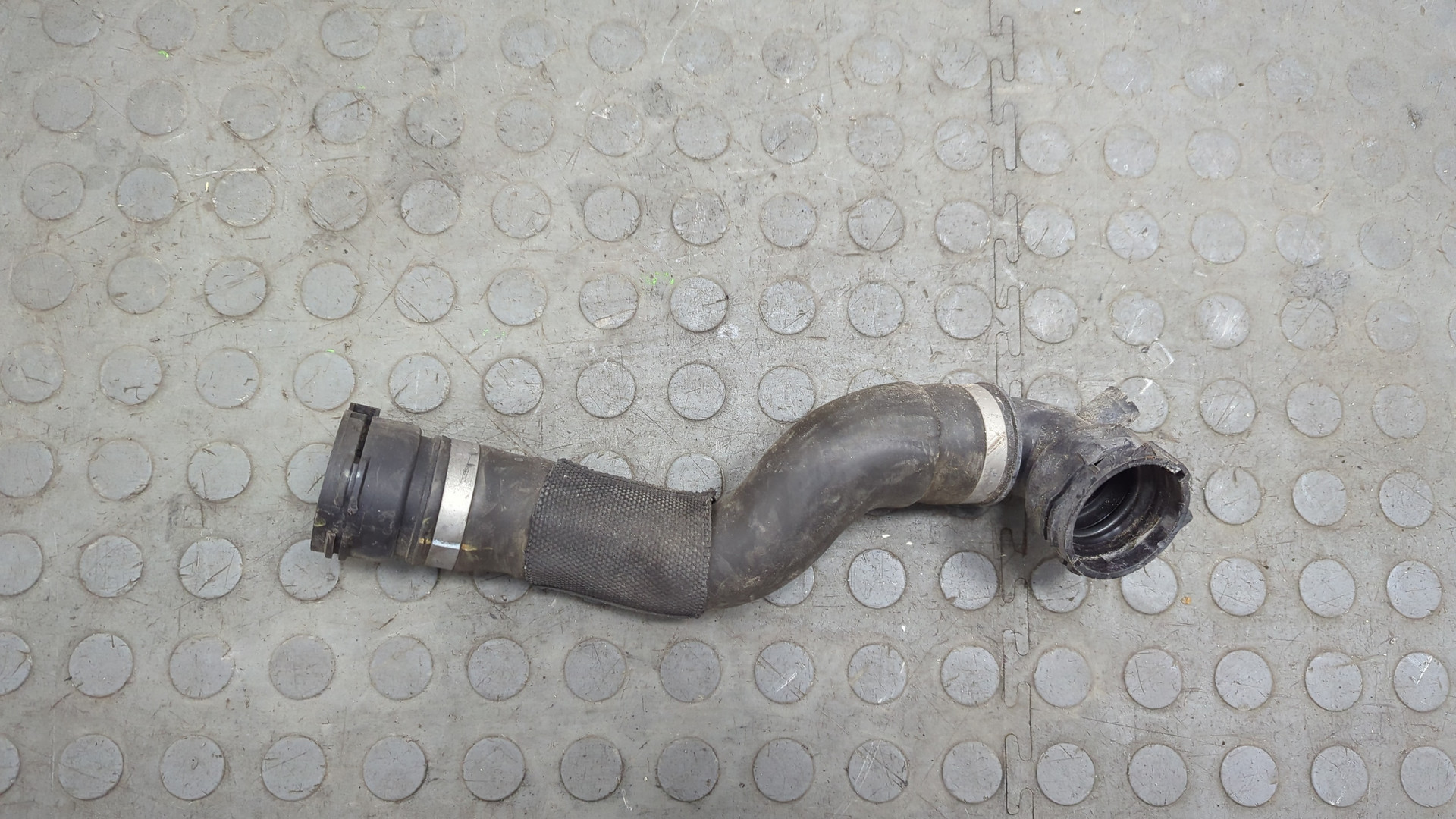 Шланг системы охлаждения