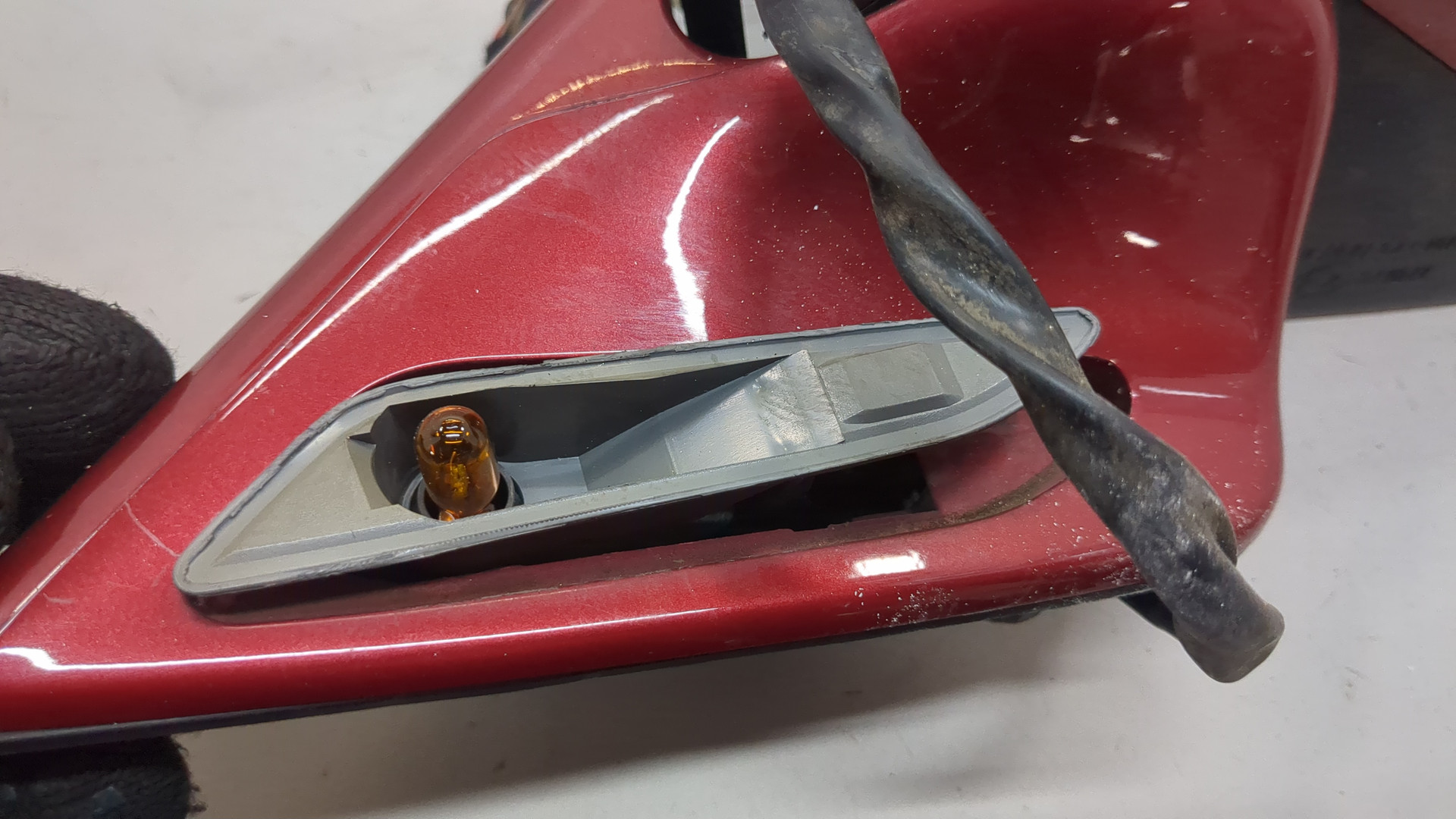 Зеркало левое электрическое