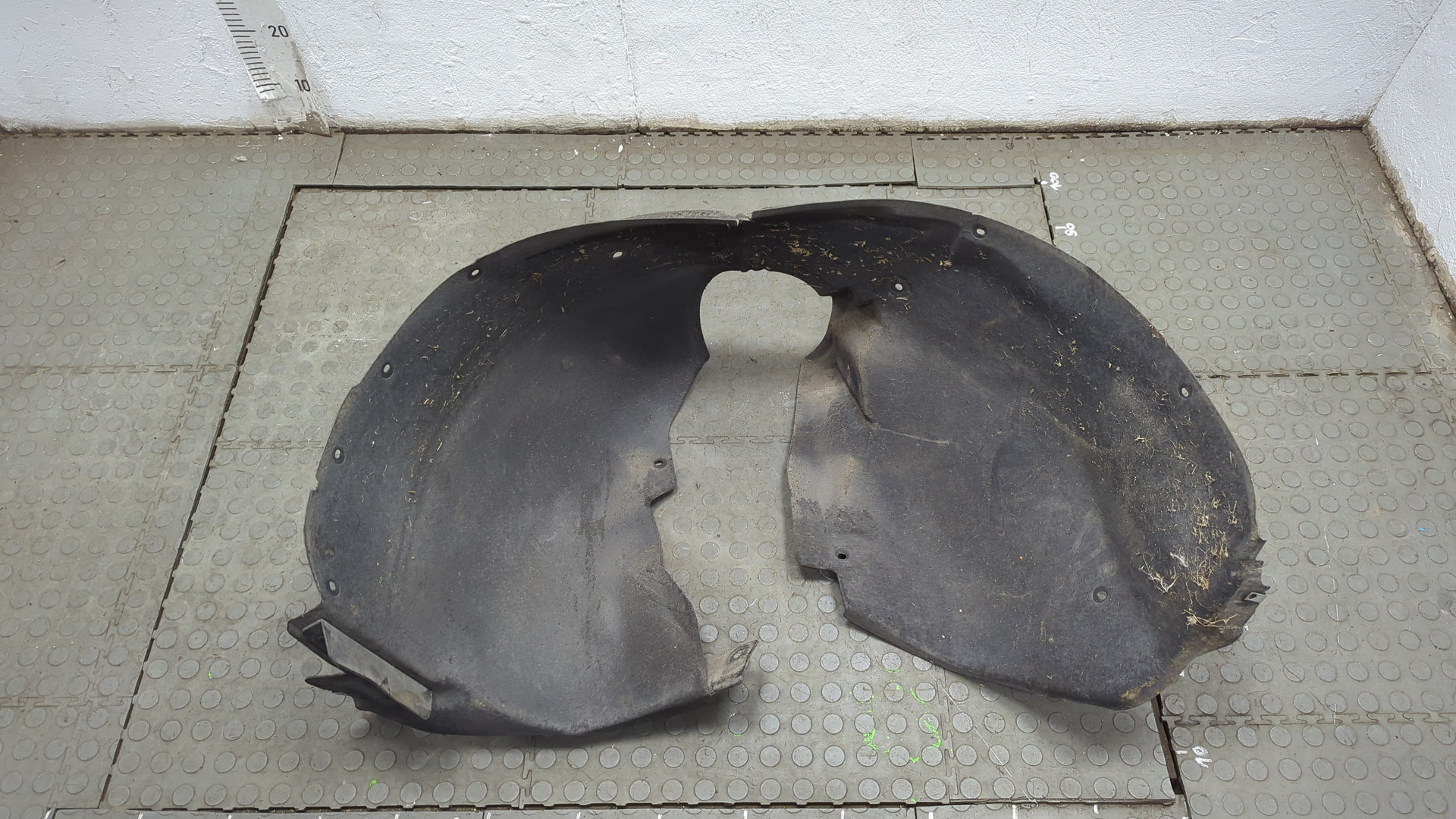 Локер передний левый