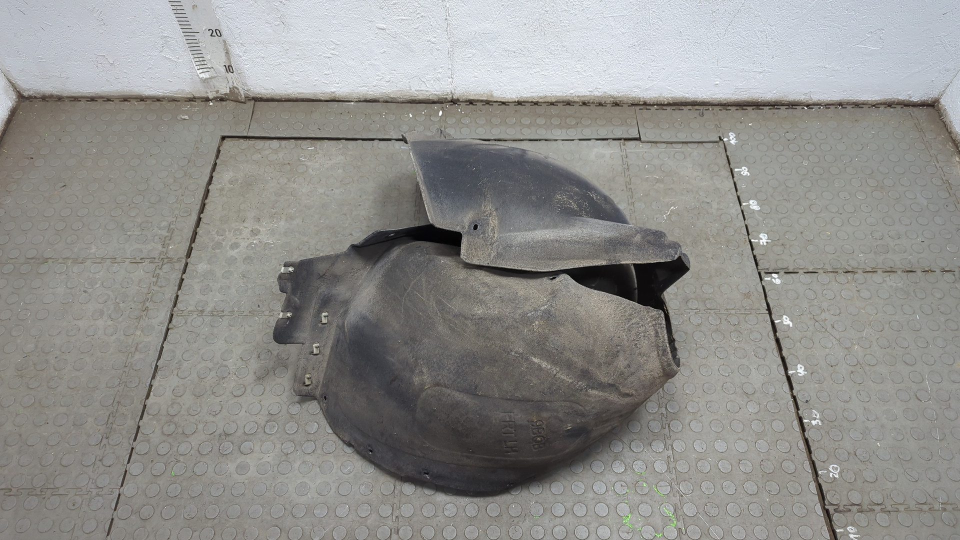 Локер передний левый