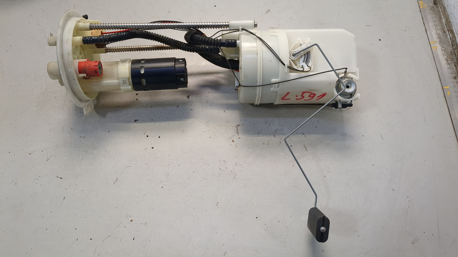 Насос топливный электрический