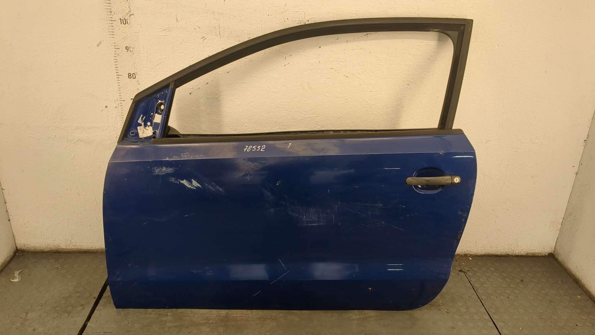 Дверь передняя левая