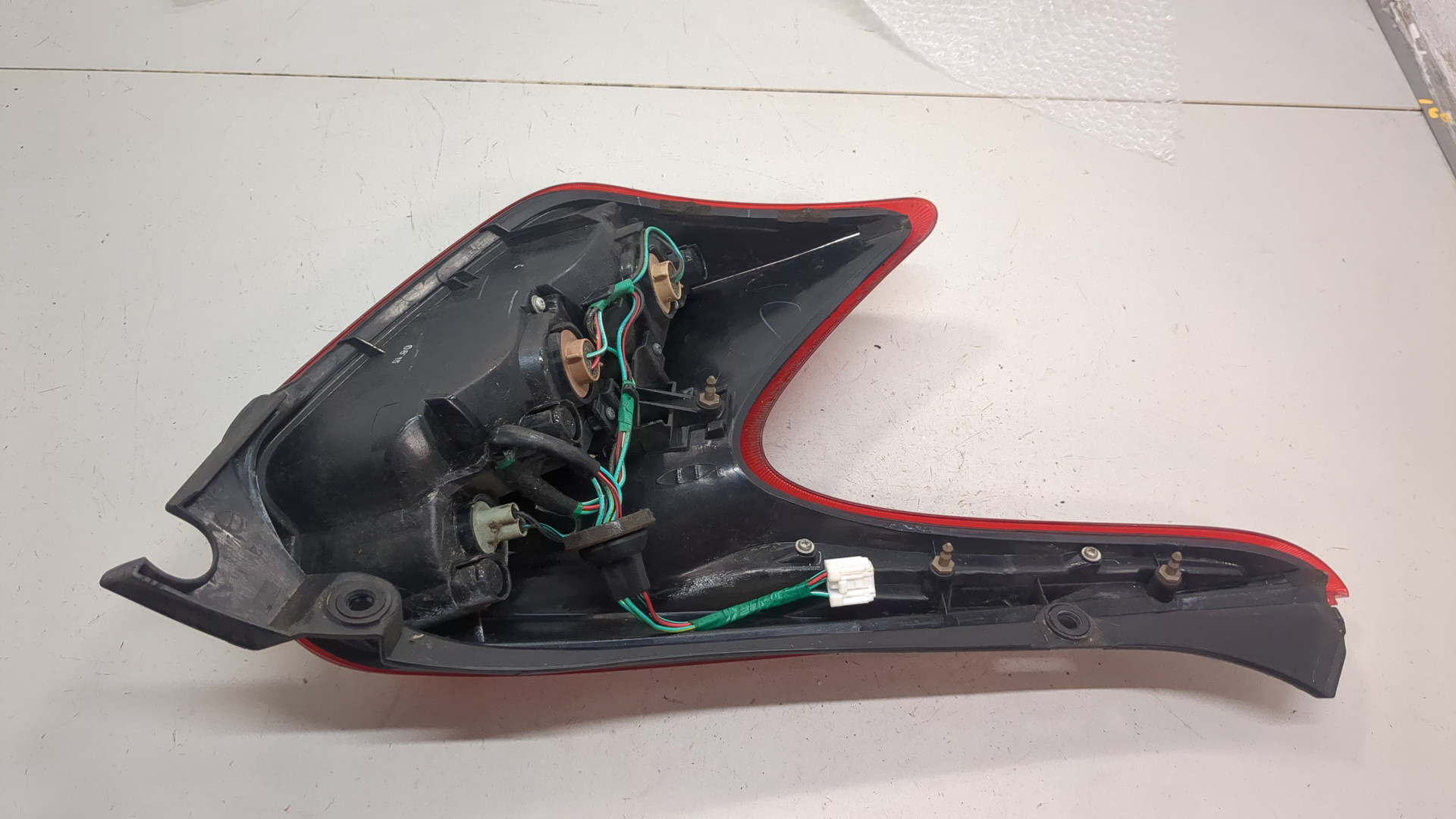 Фонарь задний правый