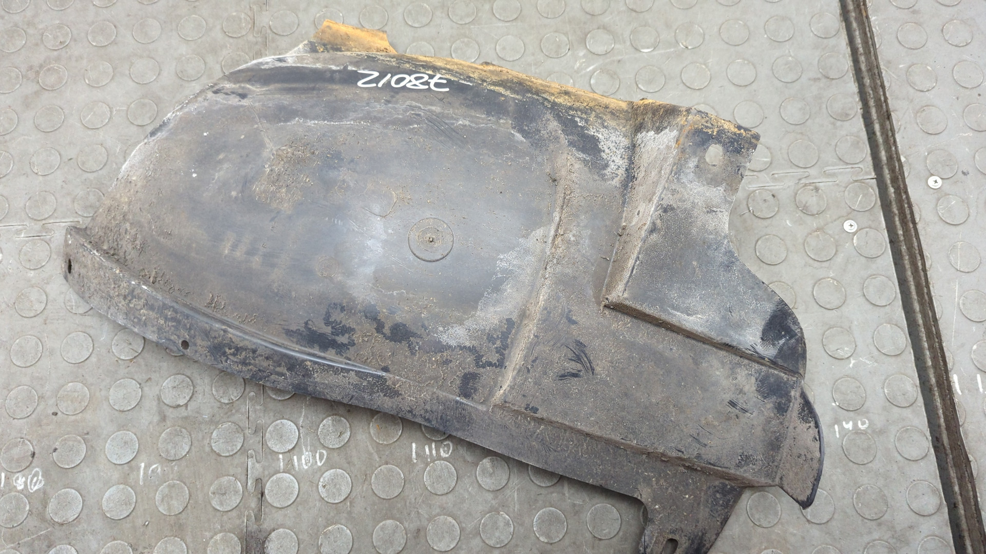 Локер передний левый