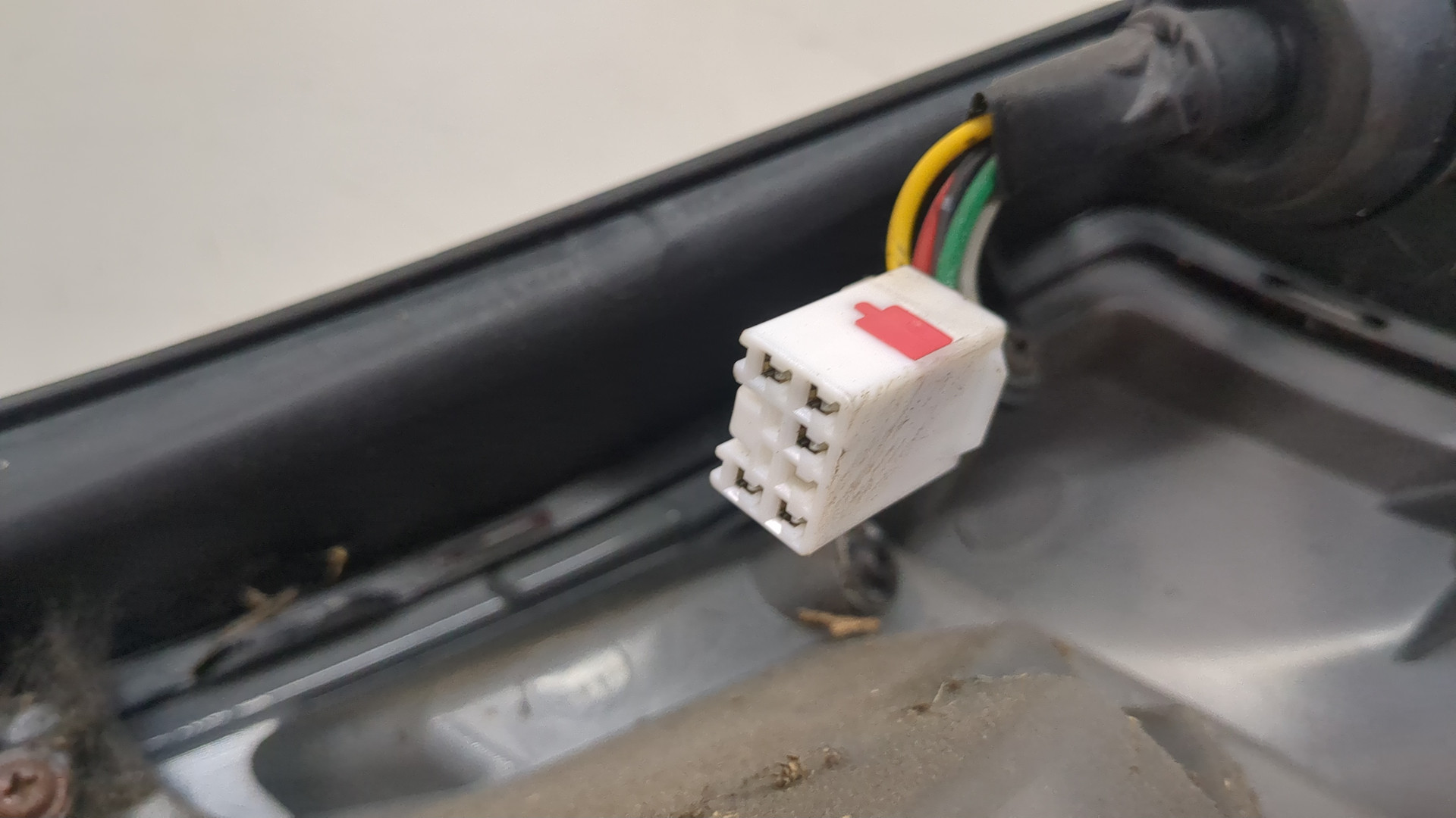 Фонарь задний левый