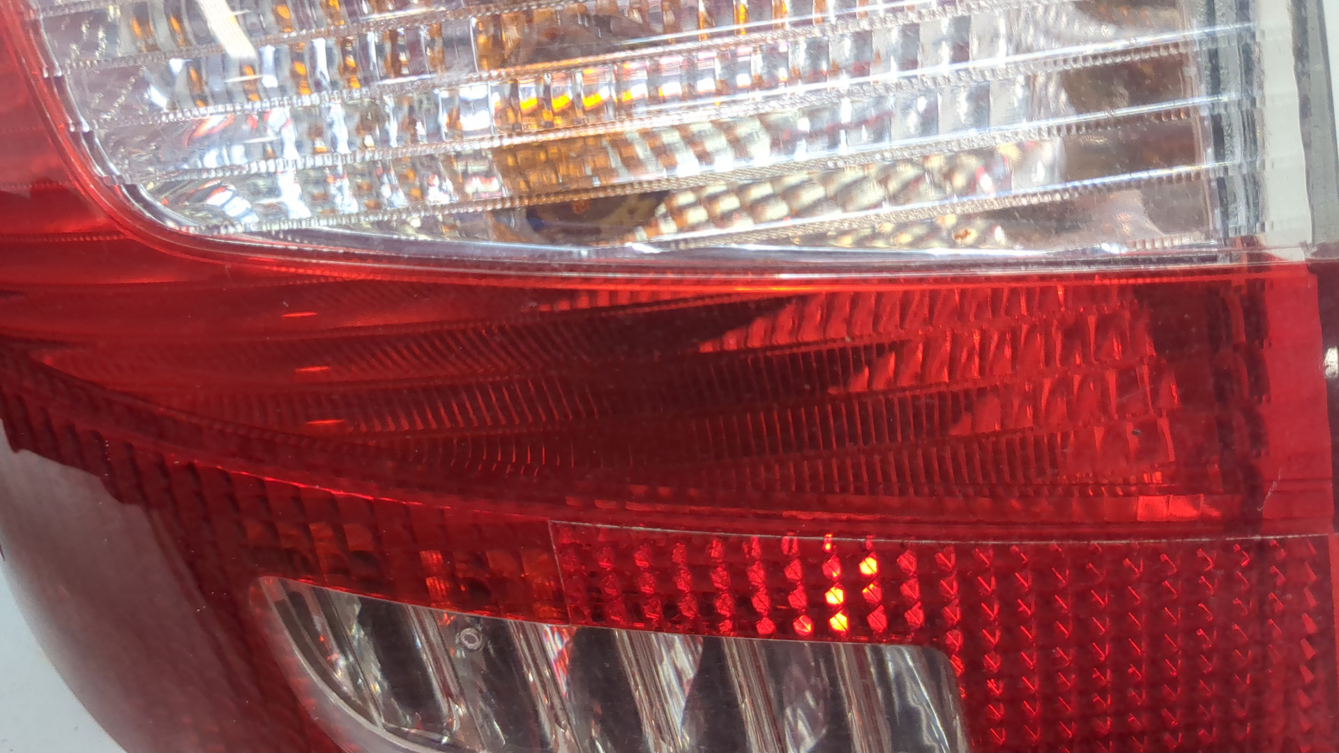 Фонарь задний левый