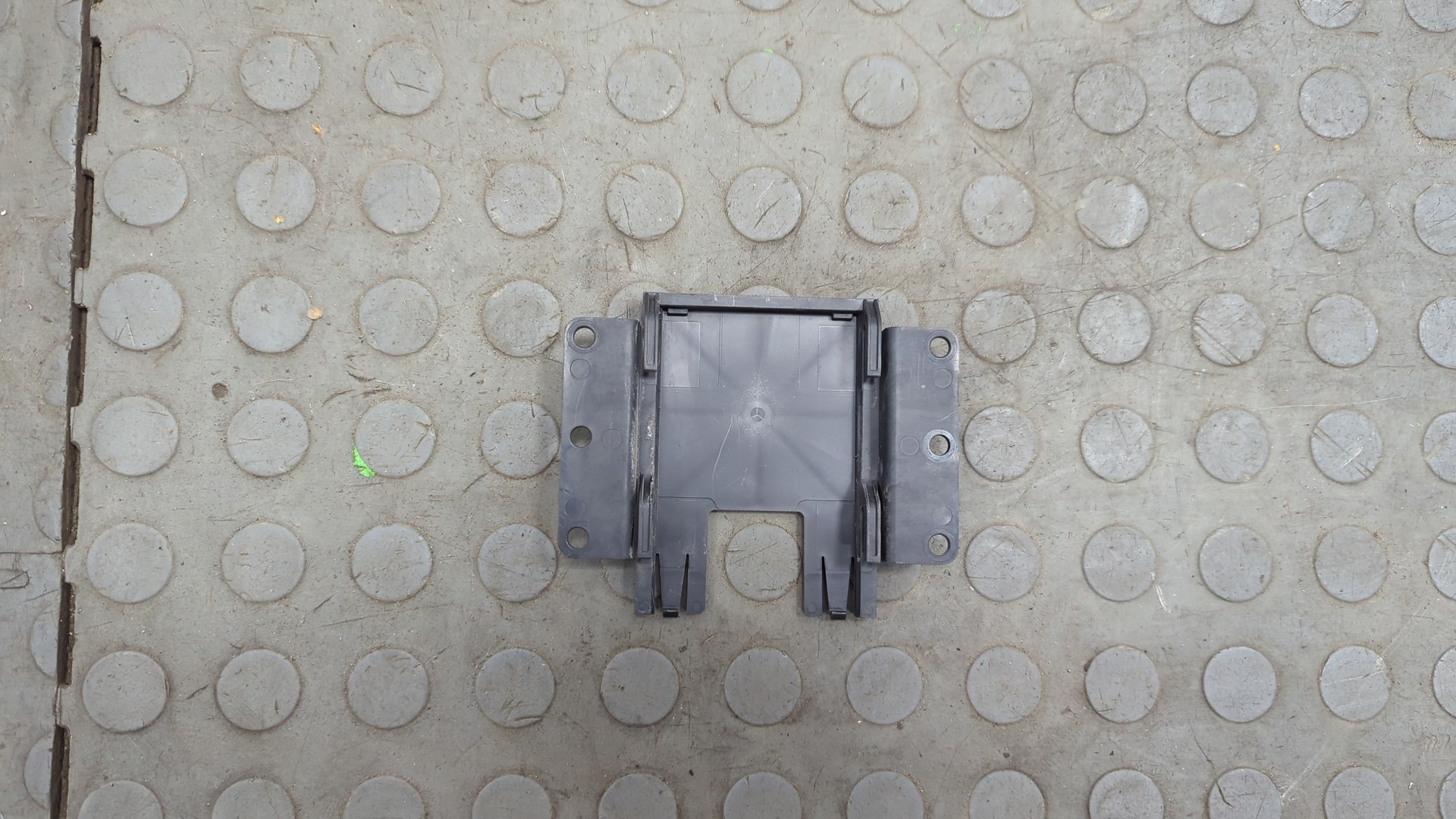 Кронштейн (сопут. товар)