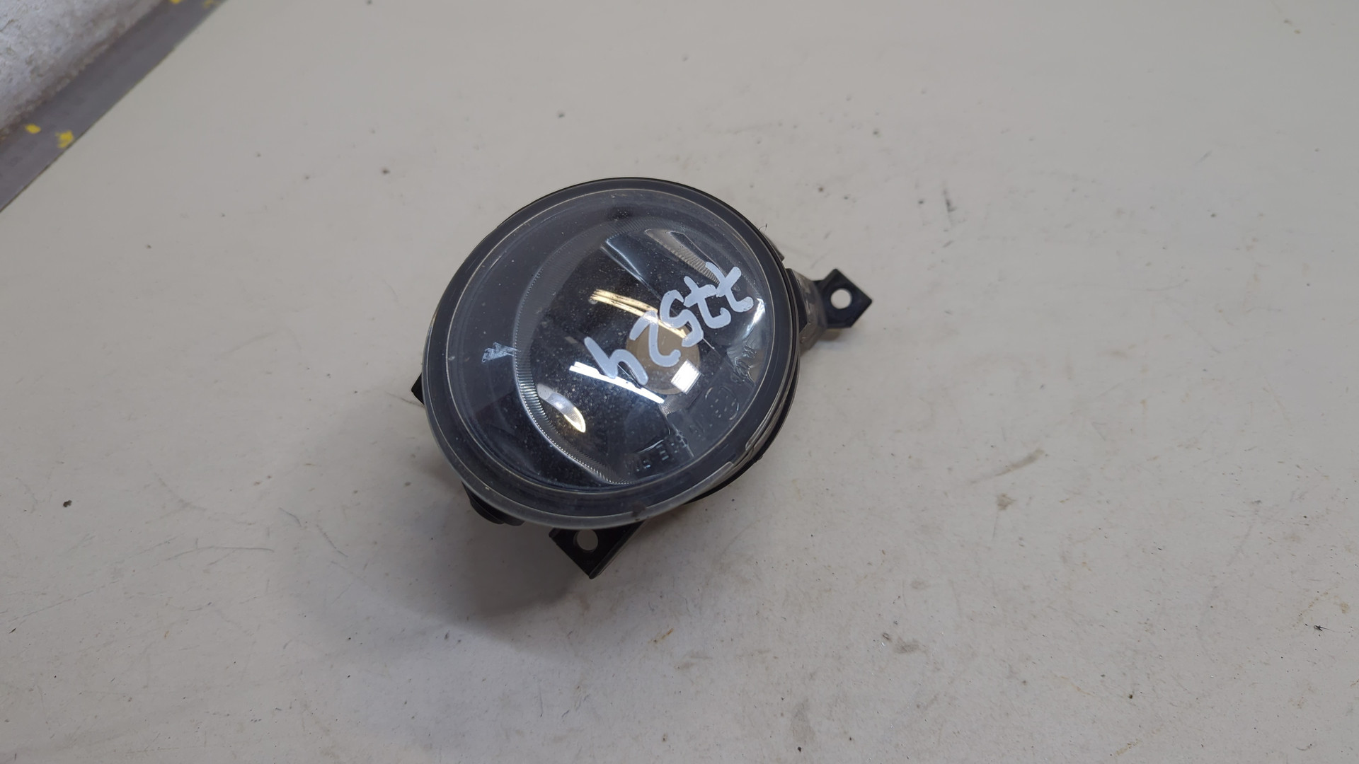 Фара противотуманная правая