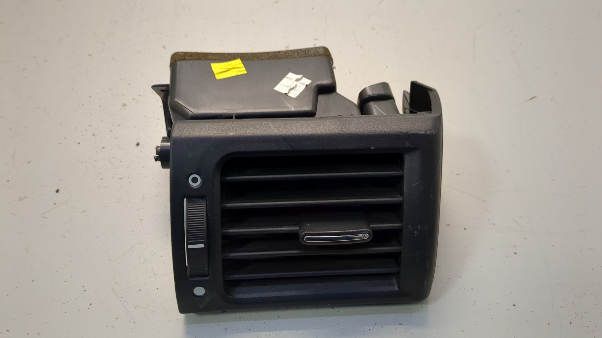 Дефлектор воздушный