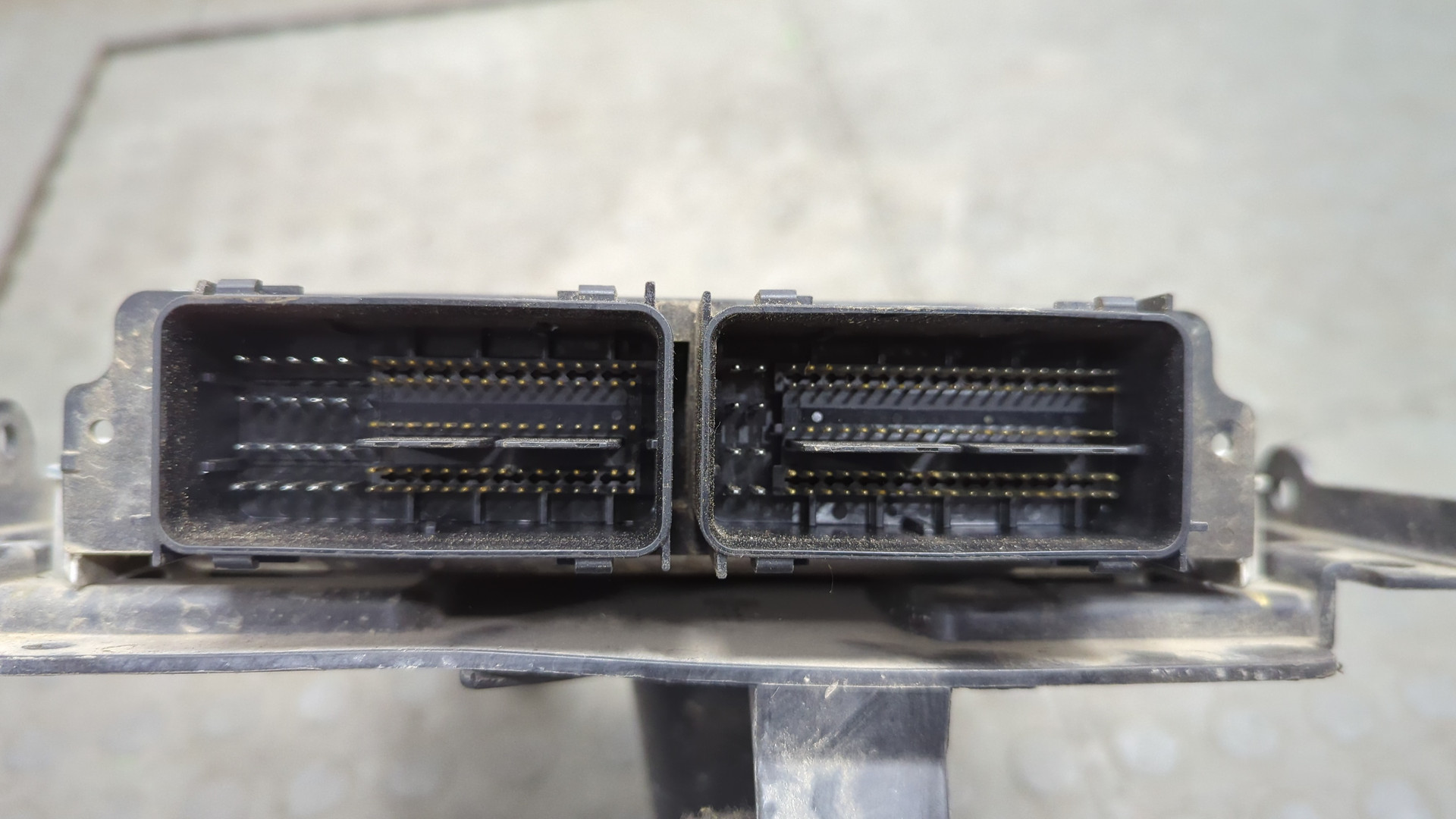 Блок управления двигателем