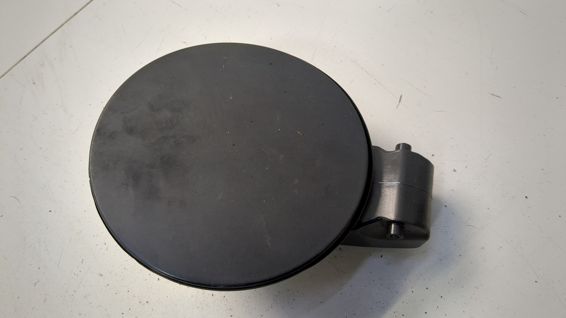 Лючок бензобака