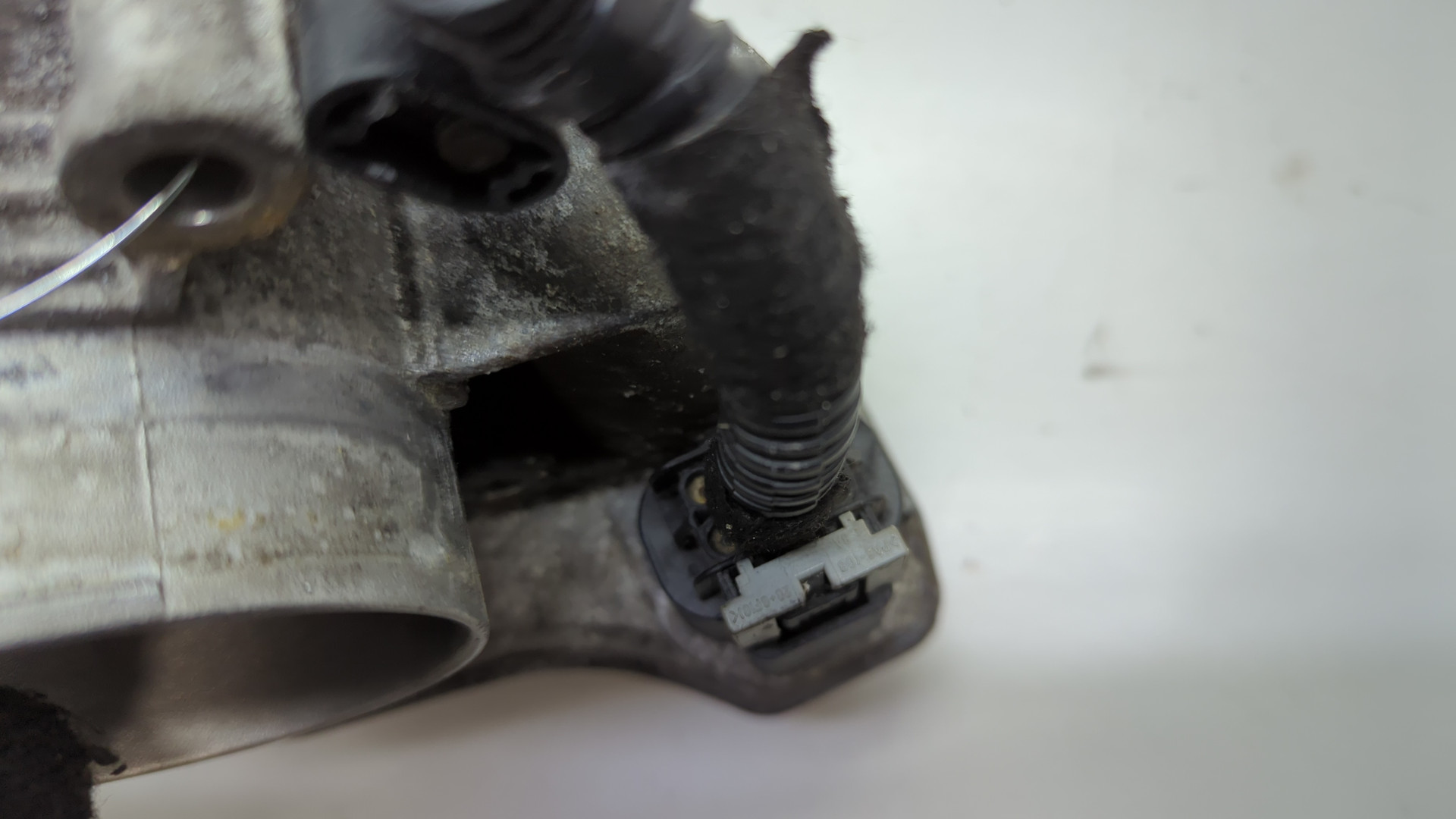 Заслонка дроссельная электрическая