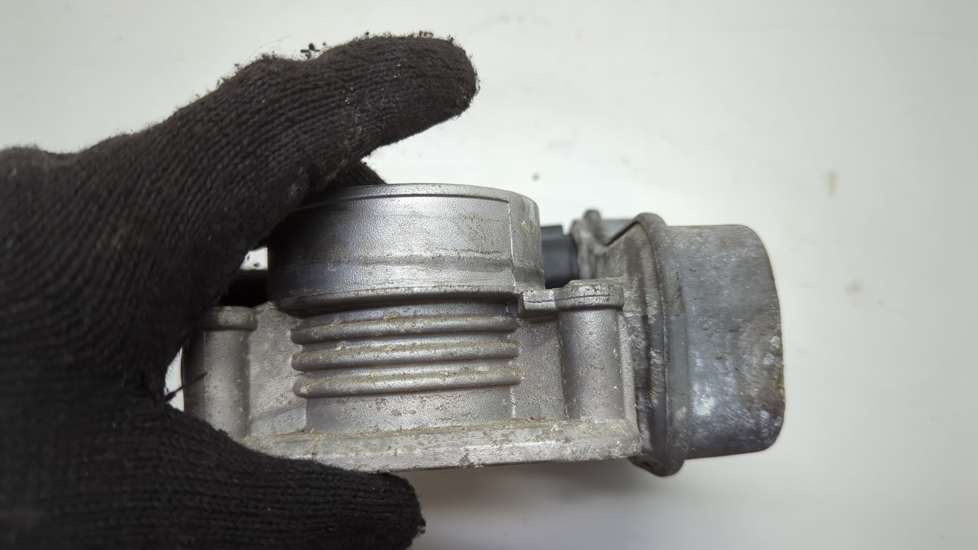 Заслонка дроссельная электрическая