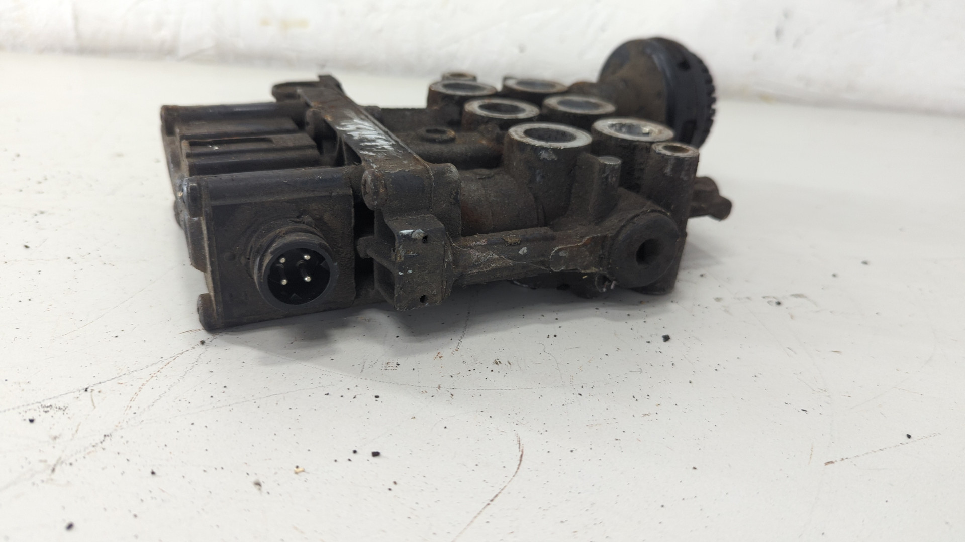 Кран уровня пола