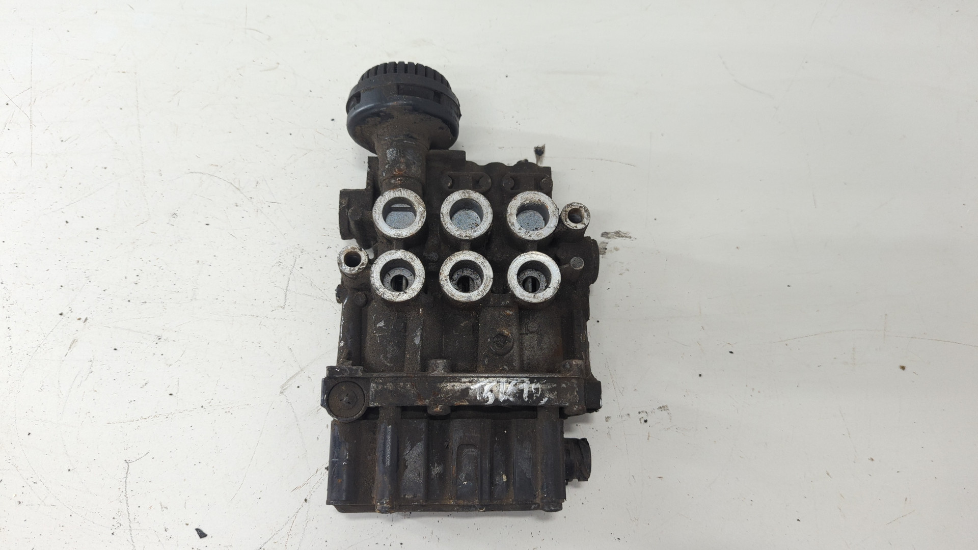 Кран уровня пола