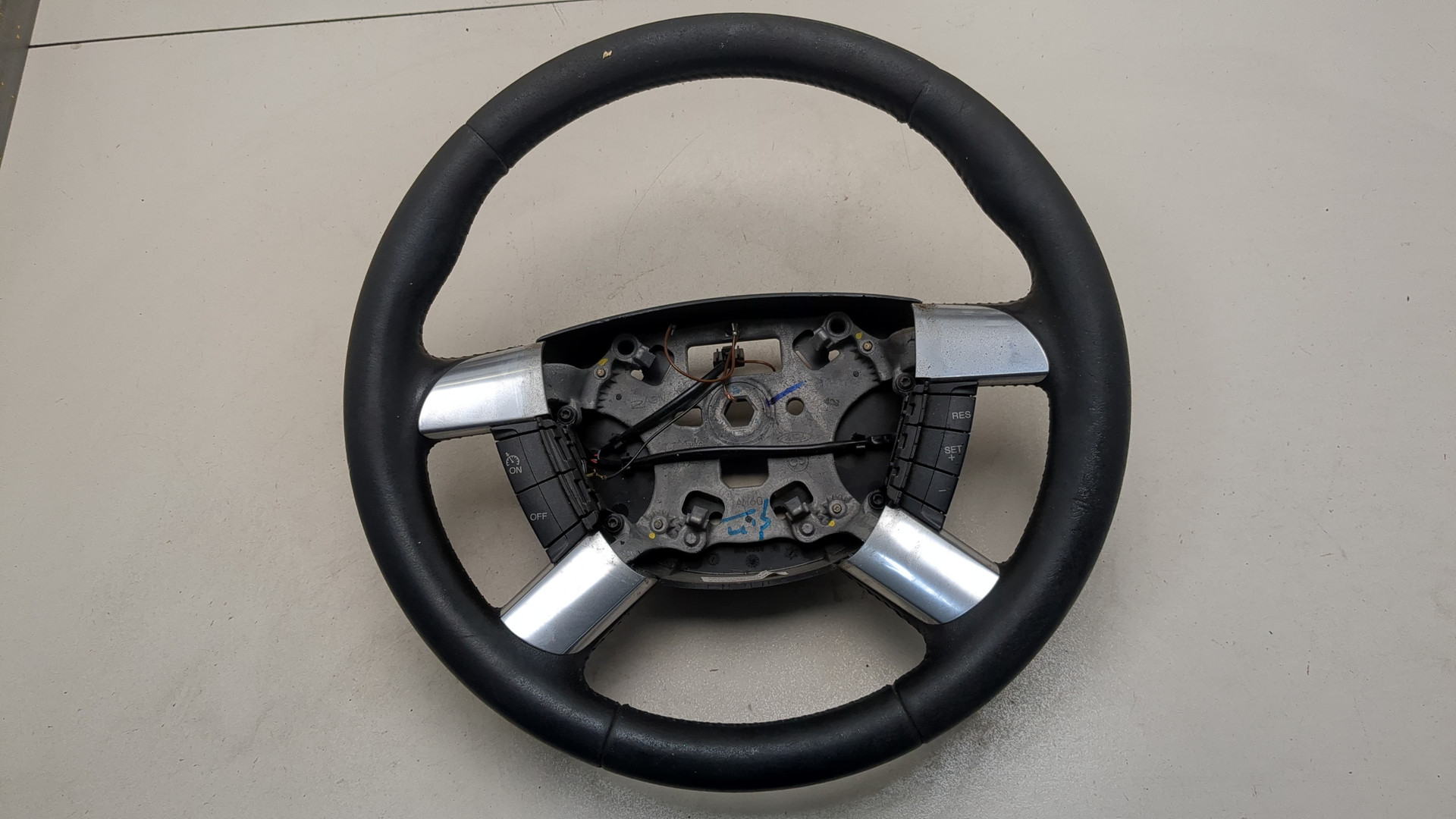 Рулевое колесо (руль)