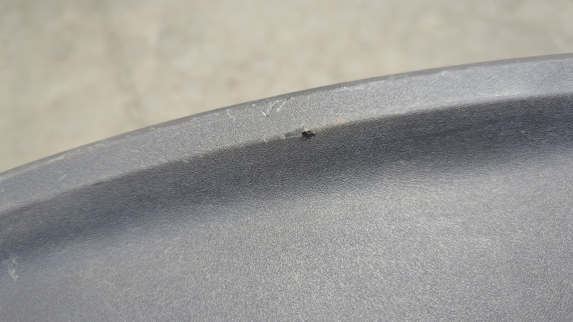 Молдинг заднего крыла правого