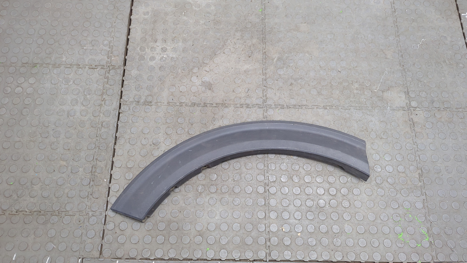 Молдинг заднего крыла правого