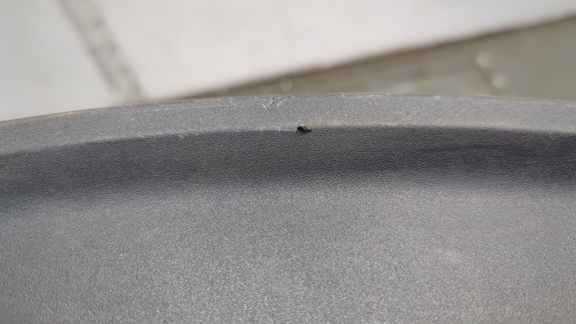 Молдинг заднего крыла правого