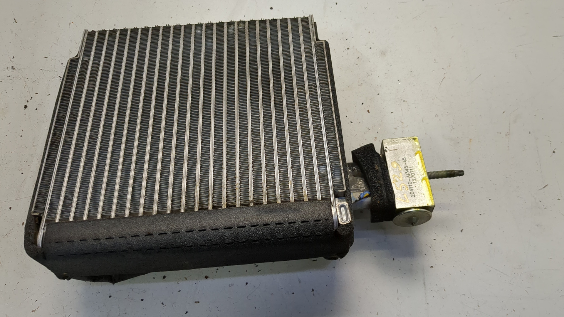 Радиатор кондиционера / конденсер