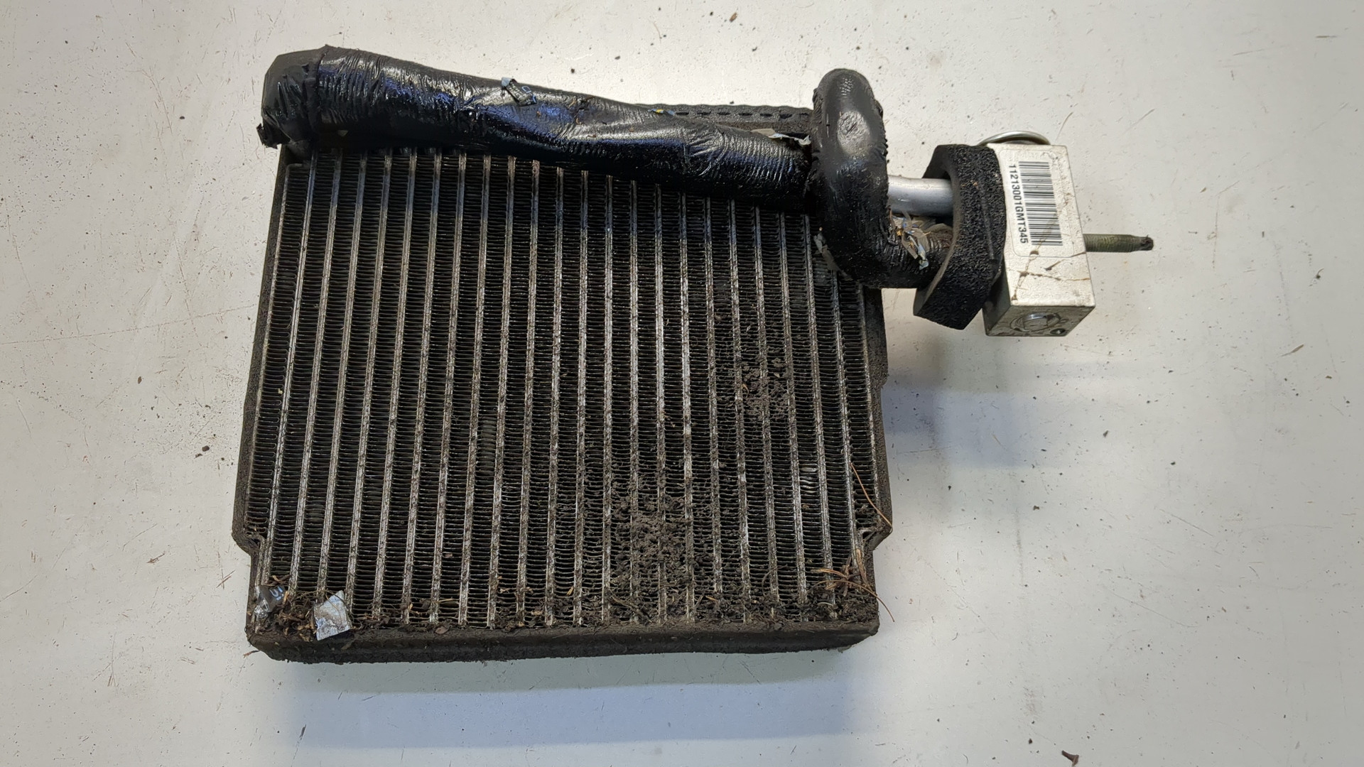 Радиатор кондиционера / конденсер