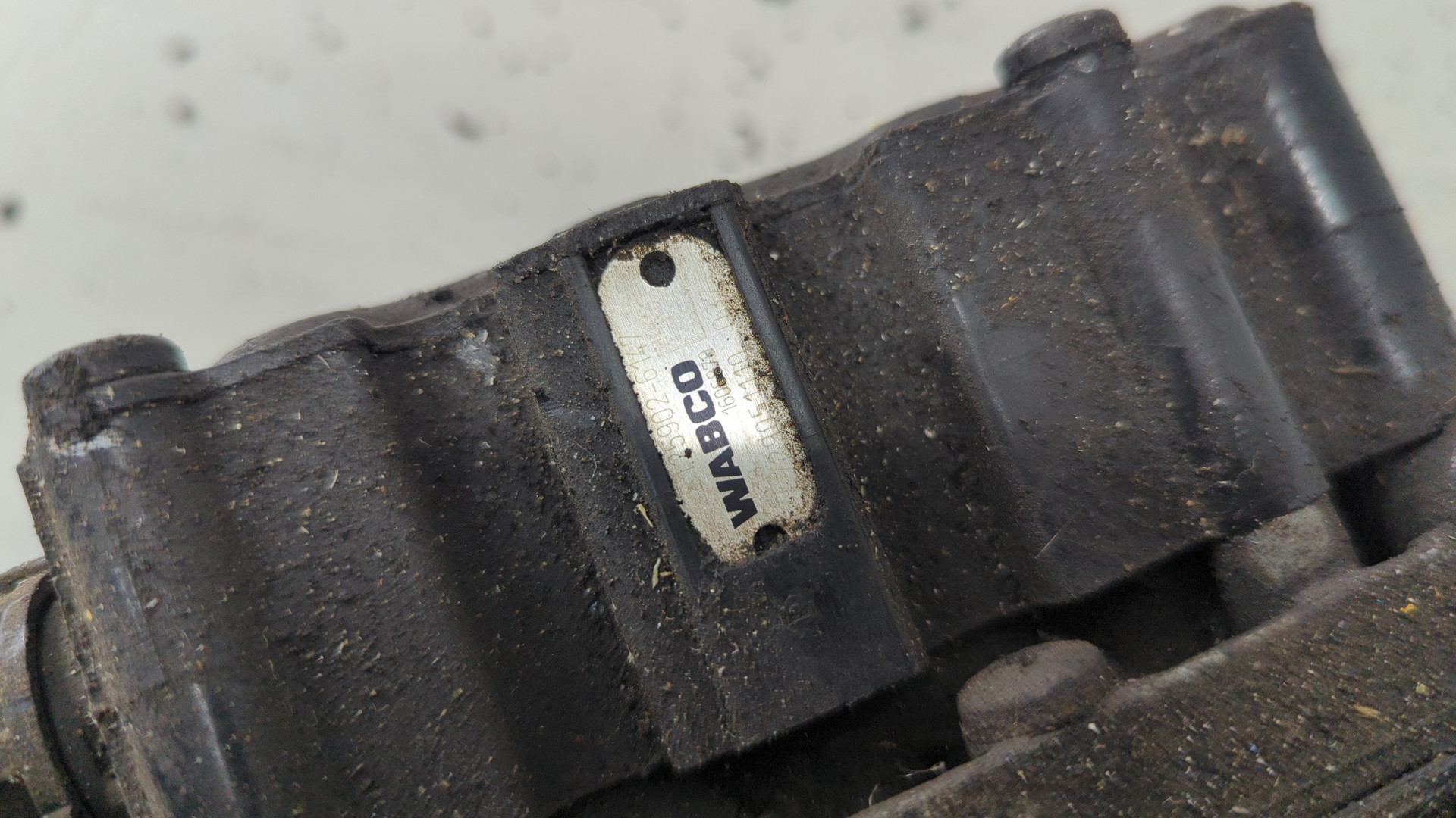 Кран уровня пола