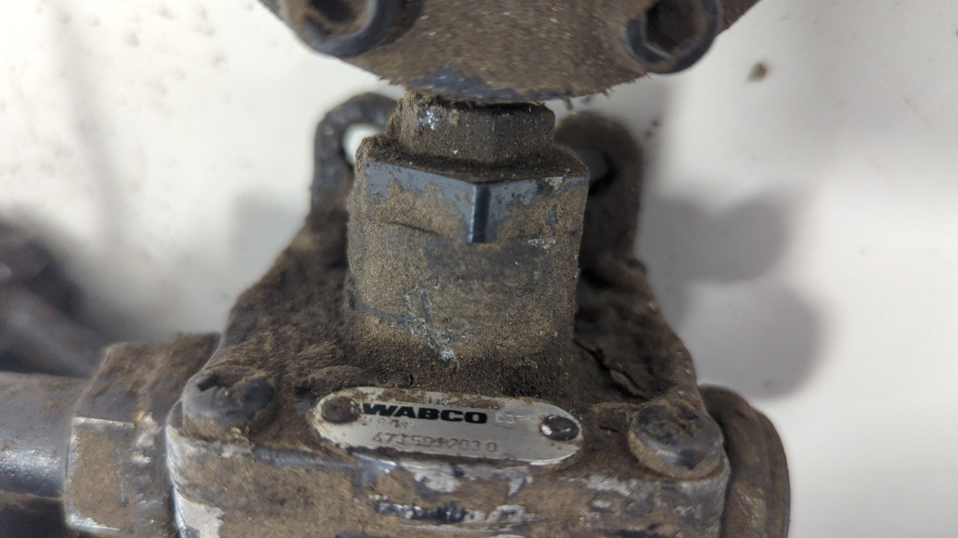 Кран уровня пола