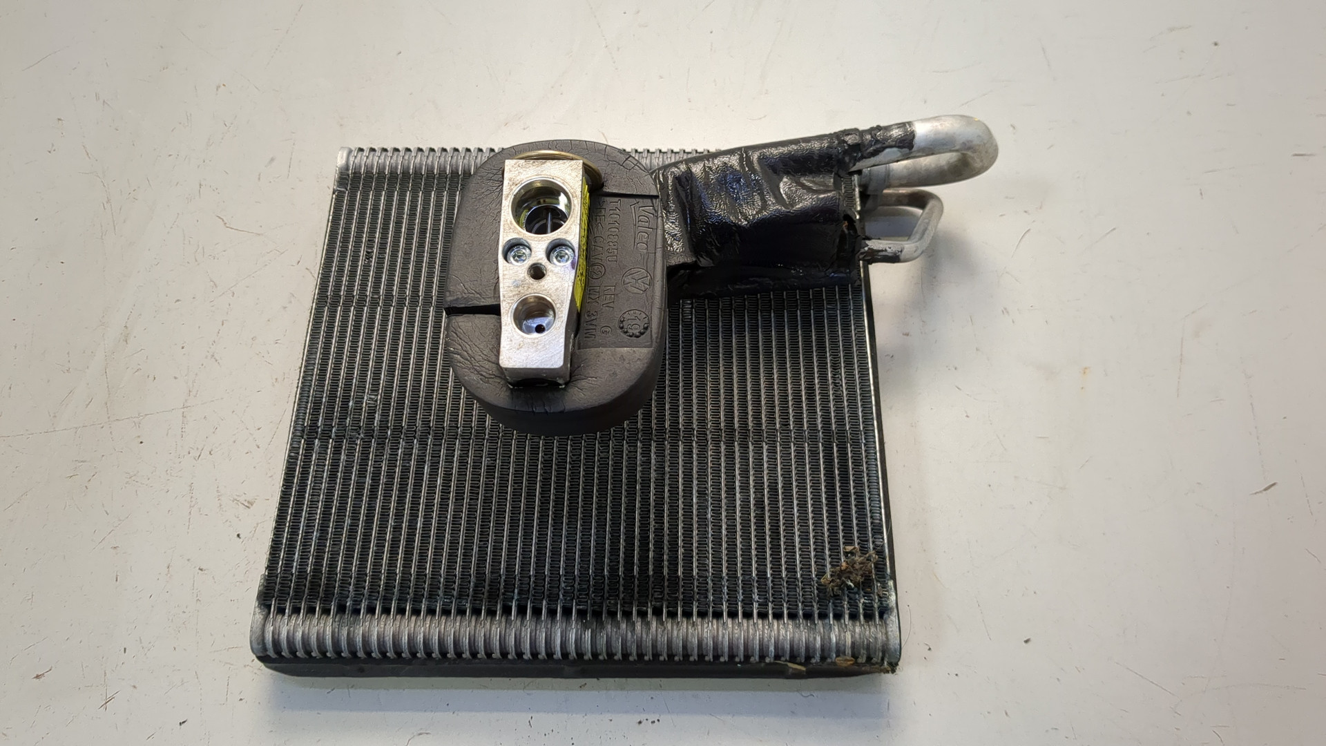 Радиатор кондиционера / конденсер