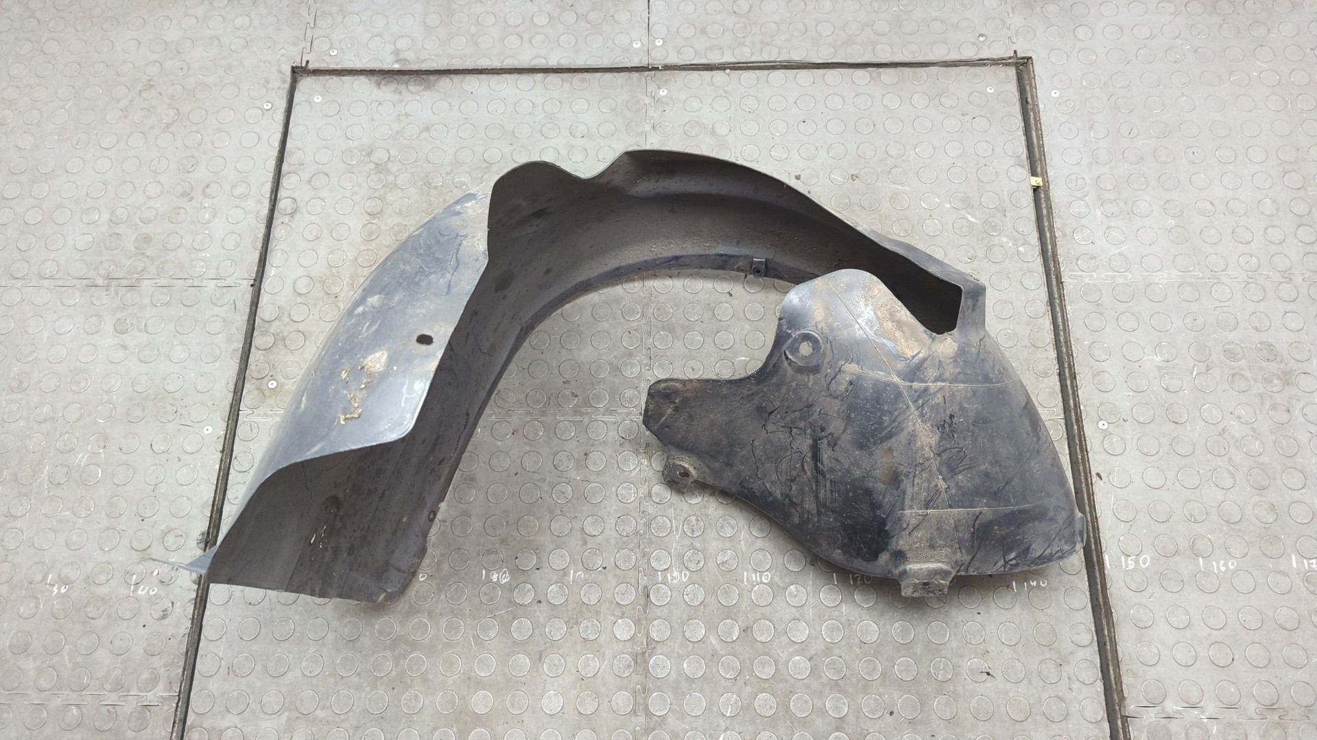 Локер передний левый