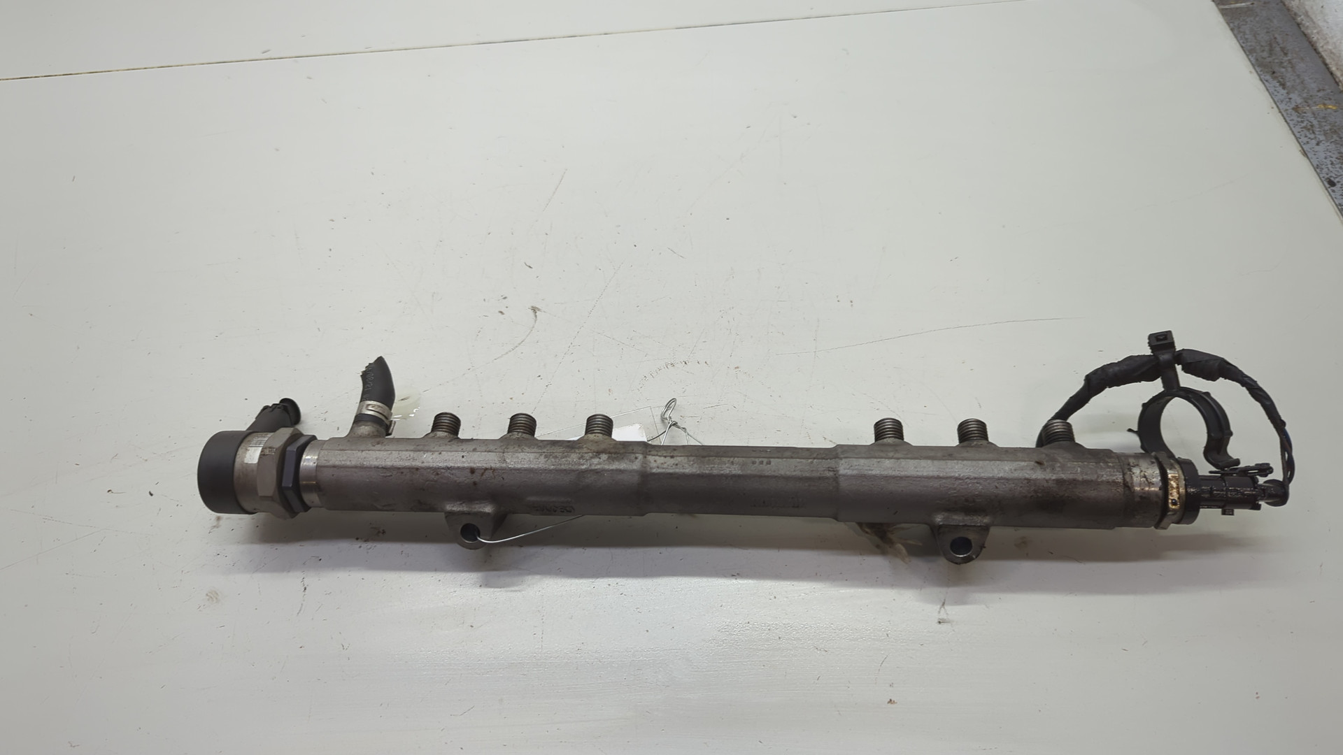 Рейка топливная (рампа)