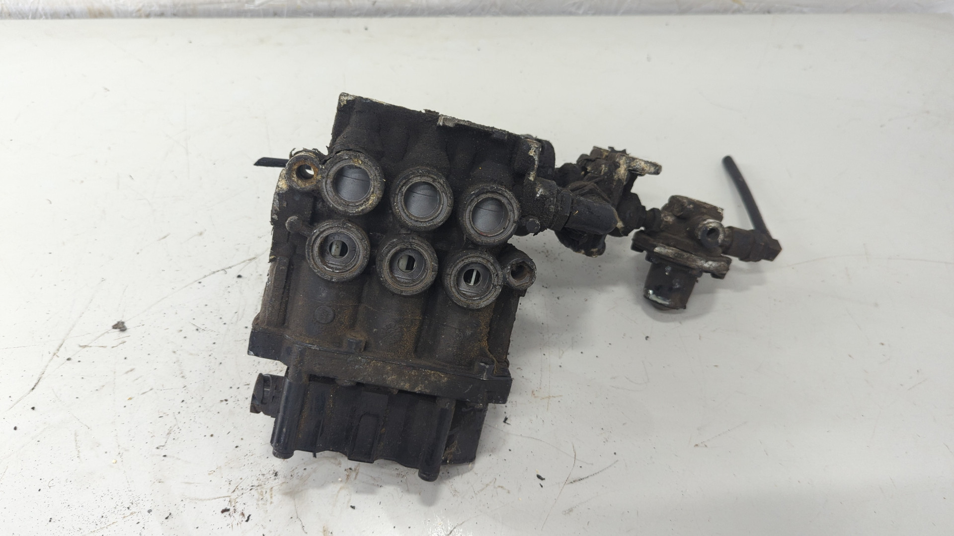 Кран уровня пола