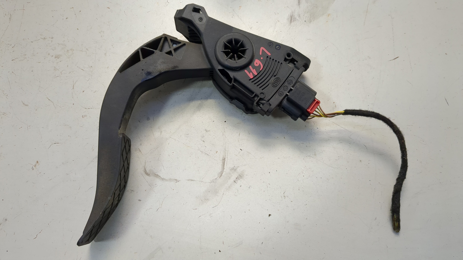 Педаль газа