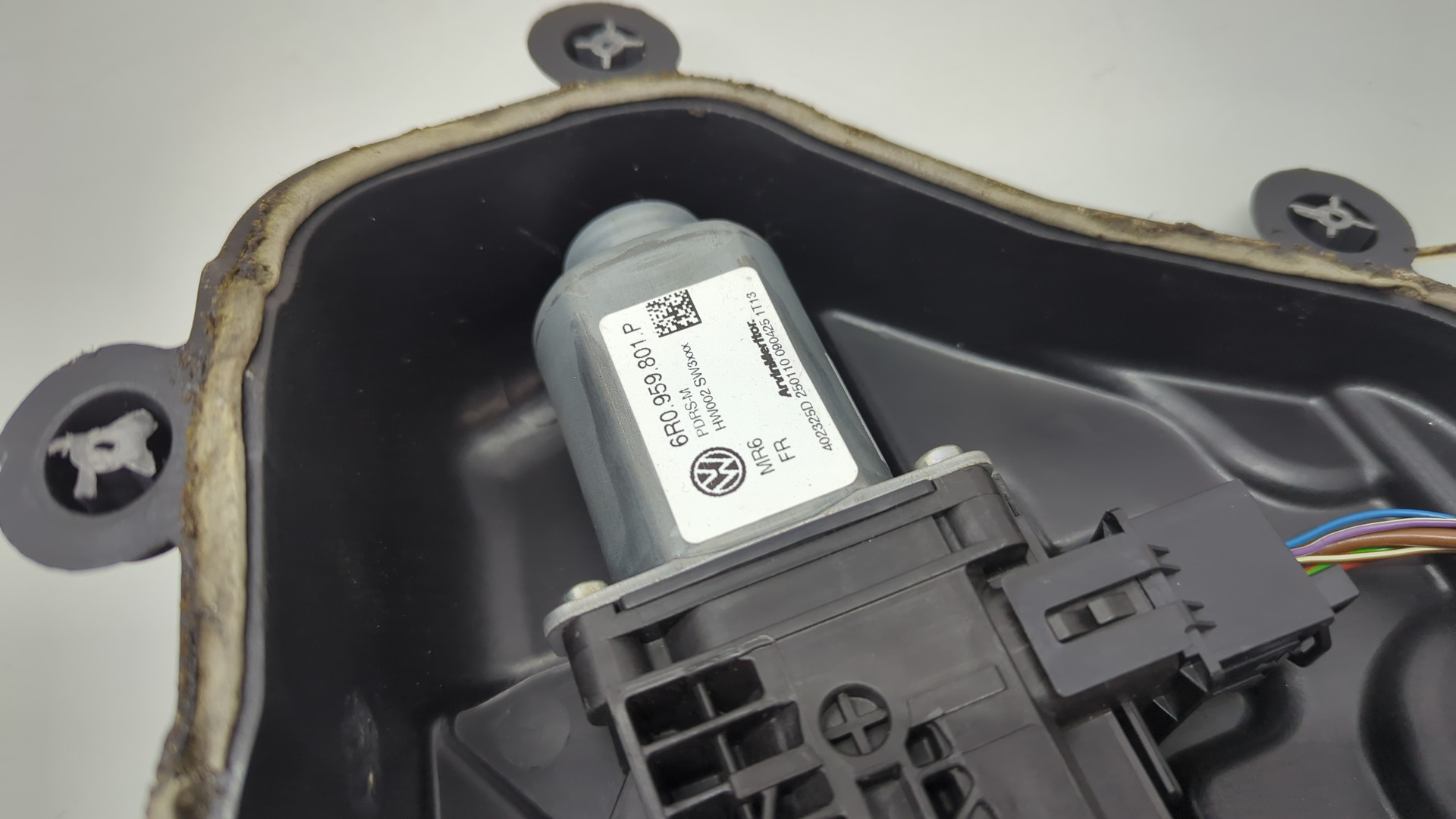 Стеклоподъемник электр. передний левый