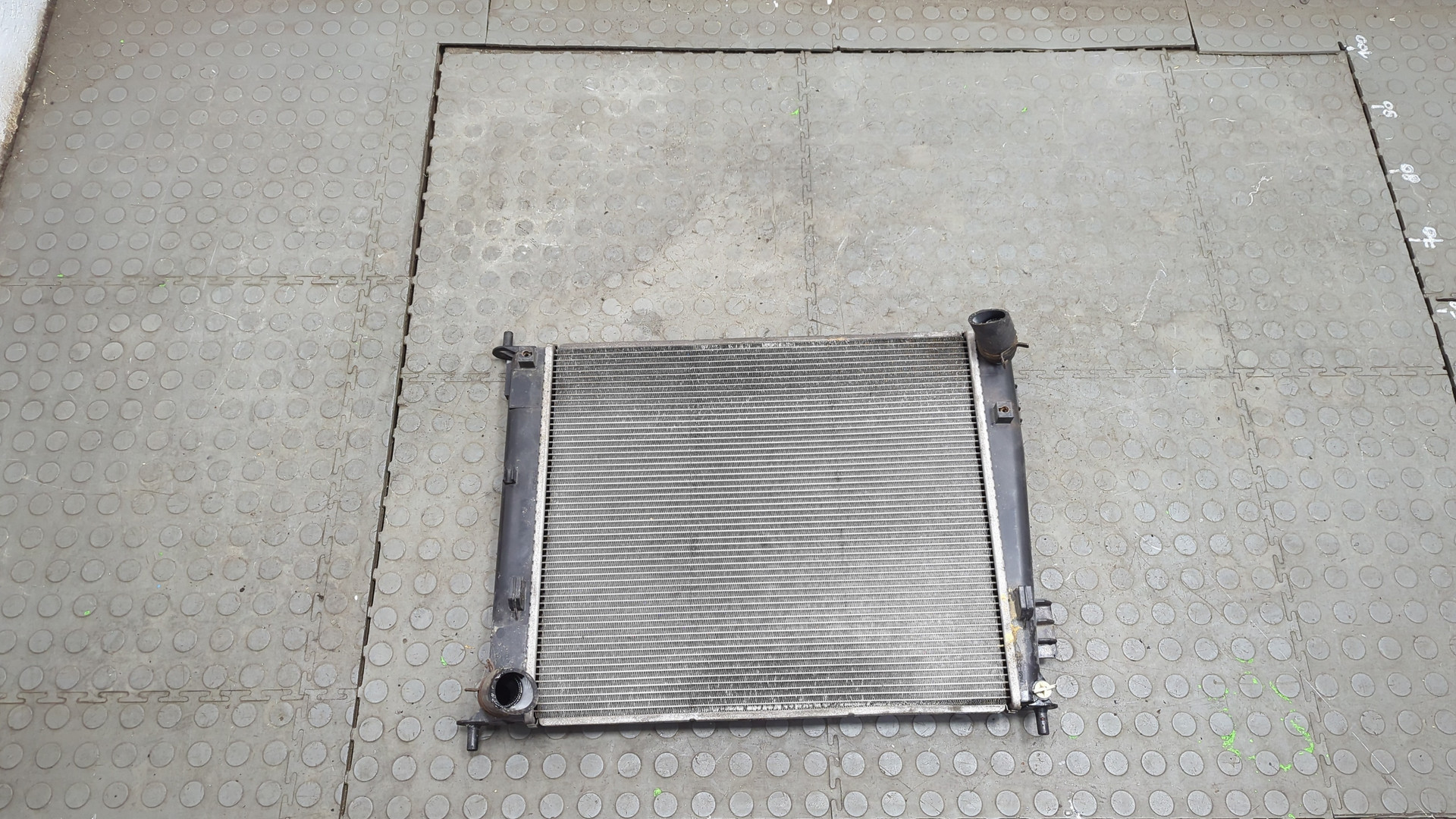 Радиатор охлаждения двигателя основной