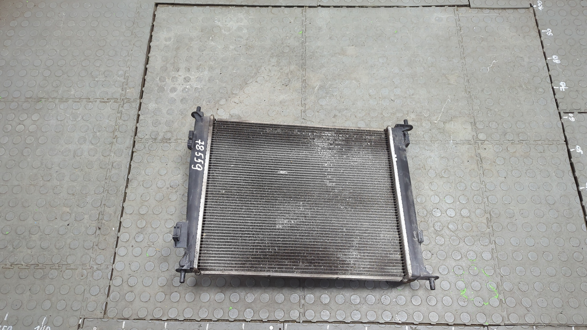 Радиатор охлаждения двигателя основной