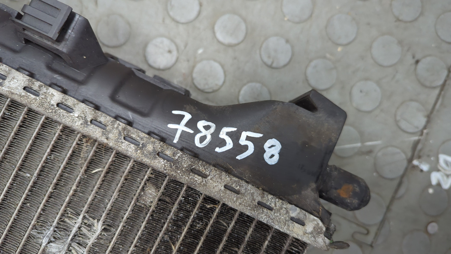 Радиатор охлаждения двигателя основной